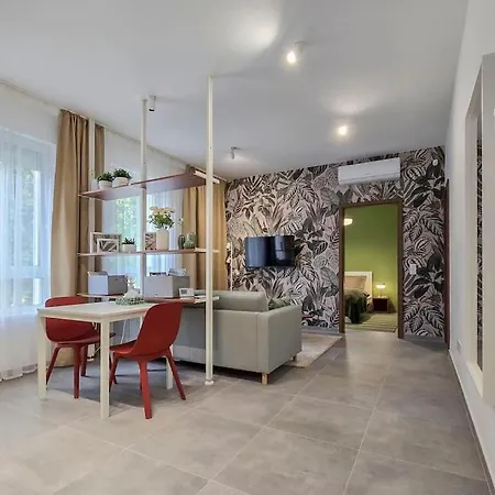Apartament Green Home *