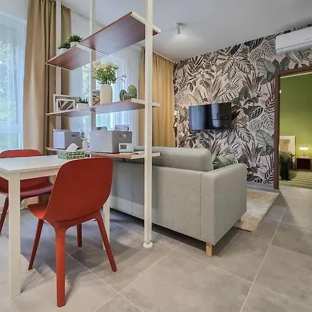 Apartment Green Home